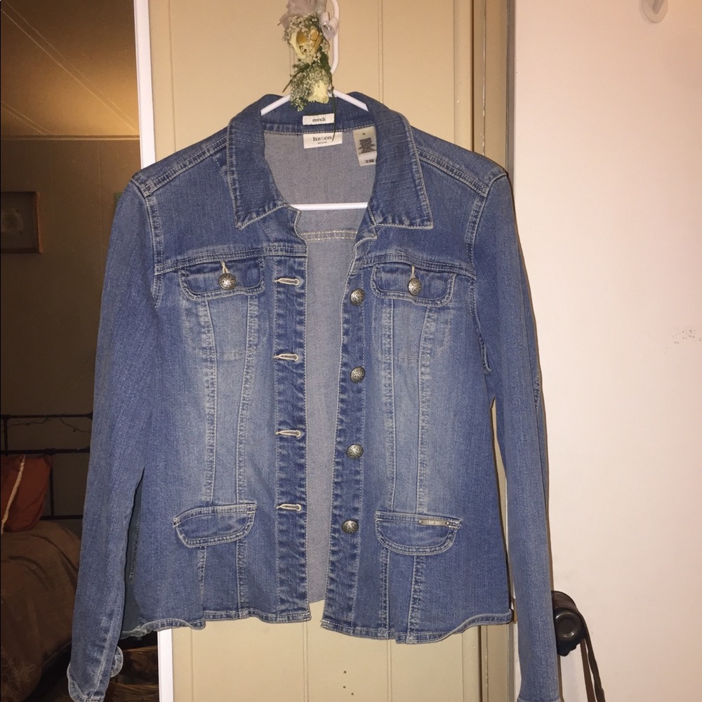 Supa dupa cute jean jacket!